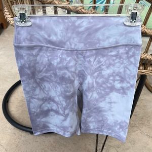 Tier Activewear Vital Biker Shorts Size M - Purple/gray tie dye